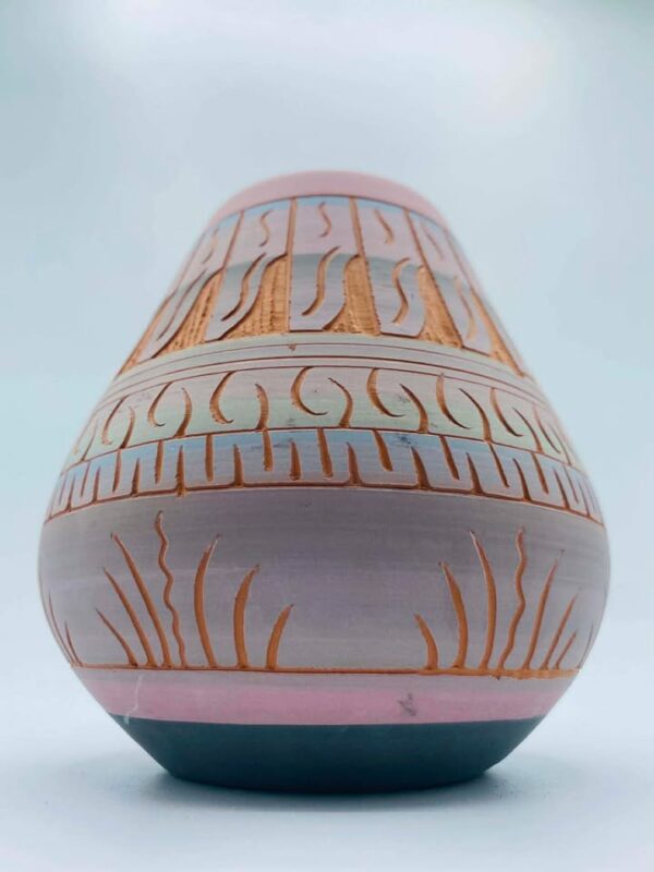 Native American Navajo pottery Vase Signed "Dena J"