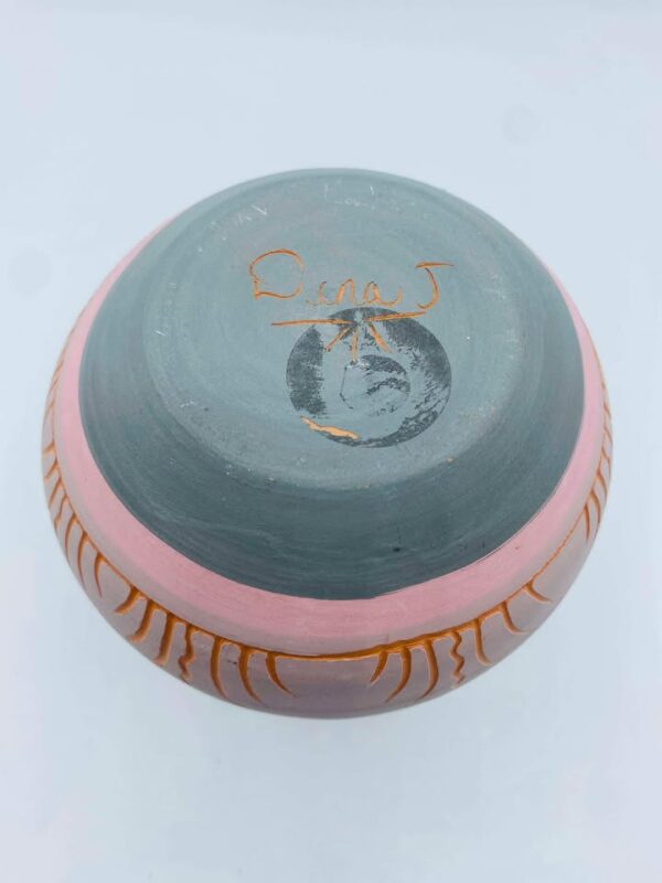 Native American Navajo pottery Vase Signed "Dena J"